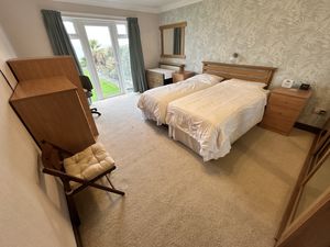 Photo 22- click for photo gallery